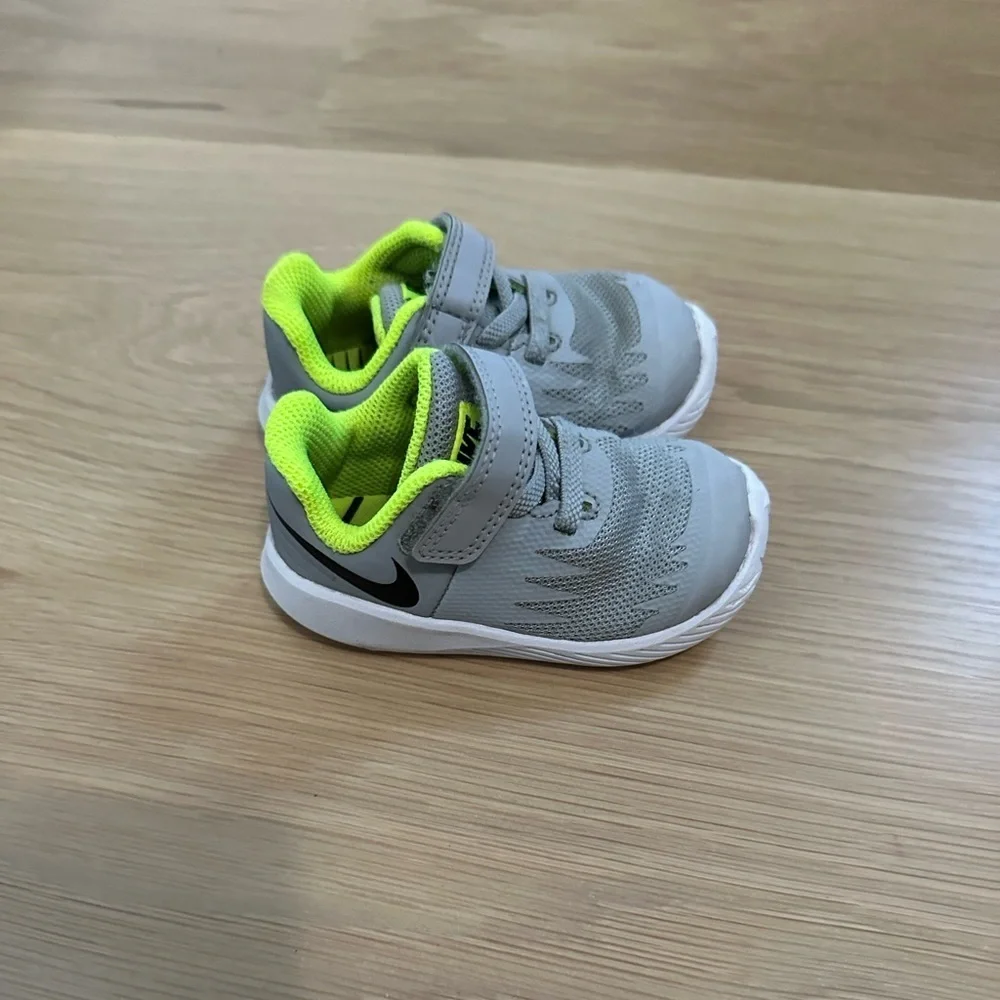 Nike Kids Gray and Black Sneakers